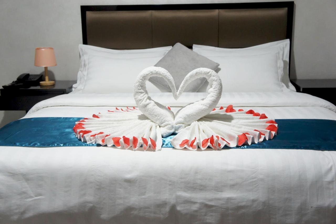 Valencia Hotel & Appartements ヌアディブ エクステリア 写真